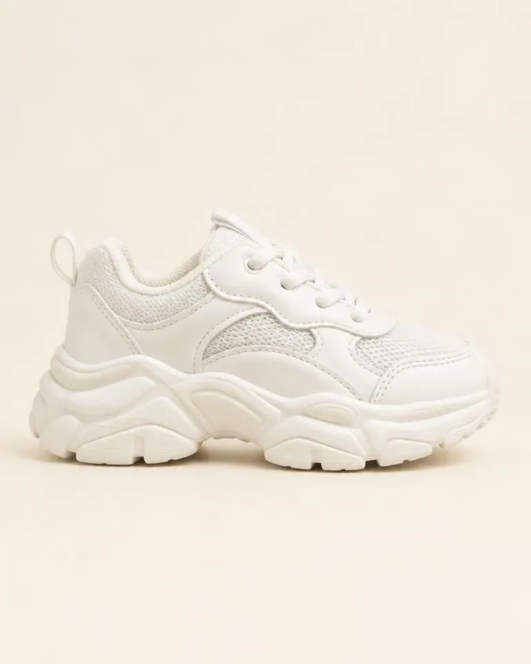 Chunky Cloud Runner — Wit